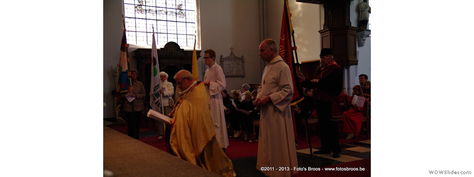 2013.06.02 sacramentsprocessie Nieuwmoer --    (97)